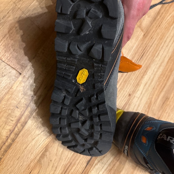 Scarpa B2 boots - Picture 4 of 5